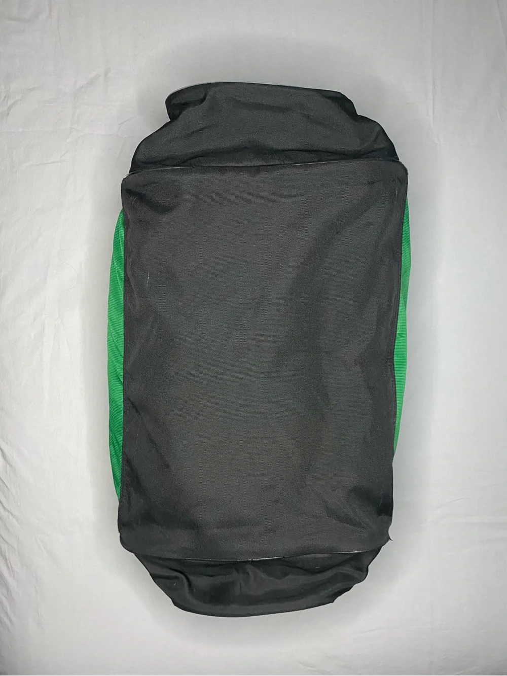 Nike Green Duffle Gym Bag with Padded Shoulder Strap & Handle White Swoosh Logo